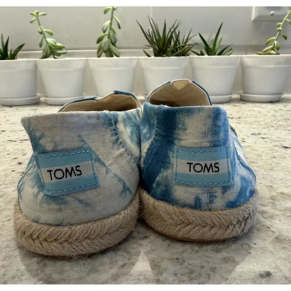 TOMS Tie Dye Espadrille Flats Blue White‎ W7.5